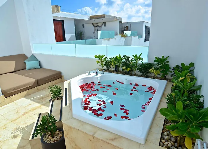 Anah Playa Luxury Penthouses And * Playa del Carmen